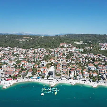 Penthouse Kvesic شقة *