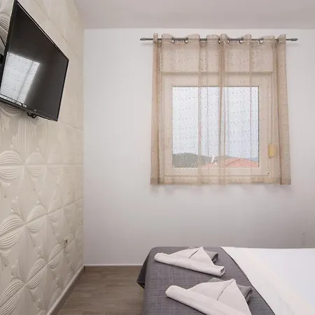 شقة Penthouse Kvesic