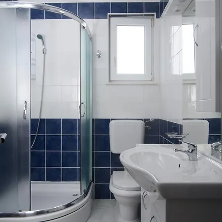 Penthouse Kvesic Lejlighed